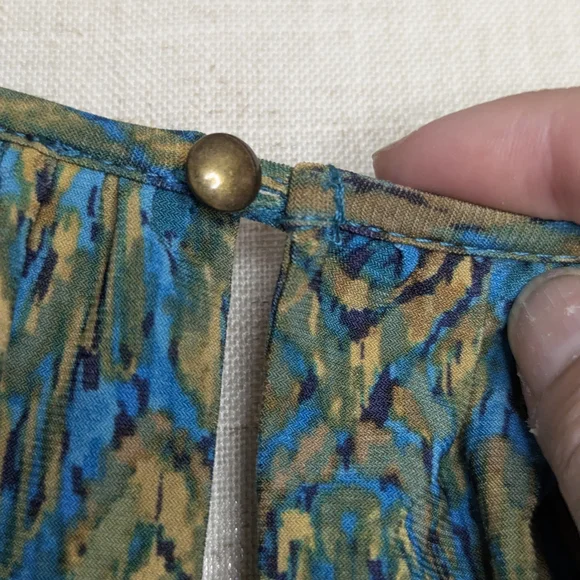 ​Chaps Ikat Print Keyhole Blouse - XL - Picture 8 of 11